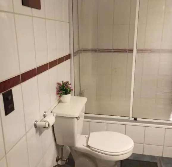 Aamiaismajoitus (B&B) Hostal Rucatremo