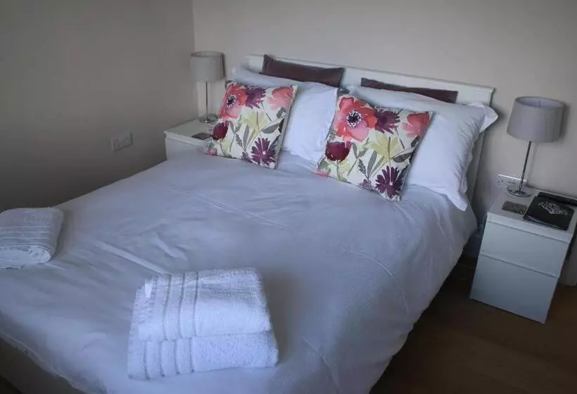 Aamiaismajoitus (B&B) Magnolia House