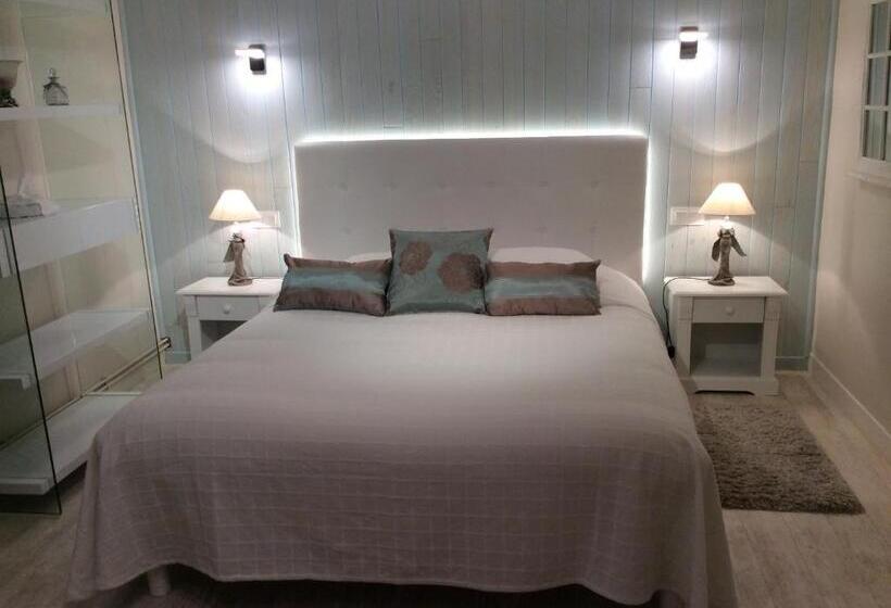 住宿加早餐  Suite Eugenie Piscine Maison Blanche Tulle