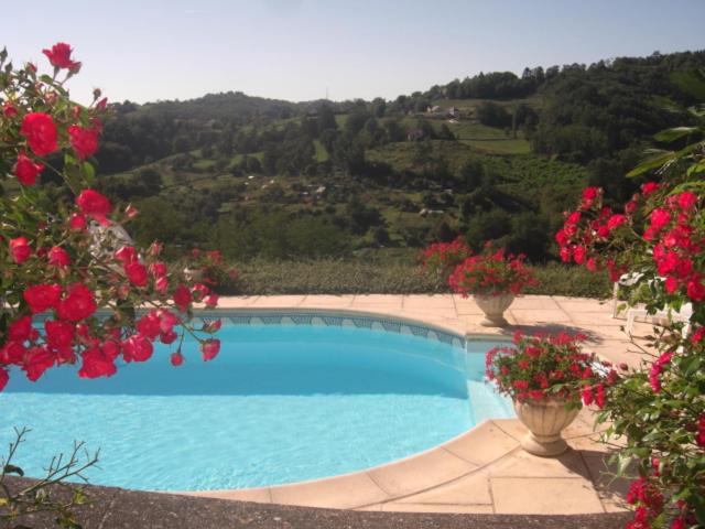 住宿加早餐  Suite Eugenie Piscine Maison Blanche Tulle