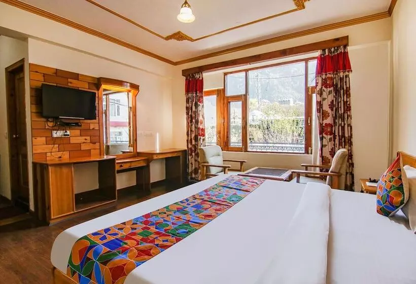 Fabhotel Prini Inn