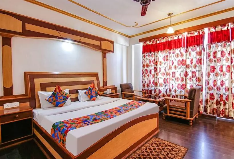 Fabhotel Prini Inn