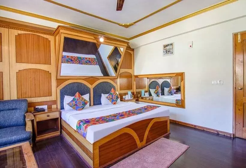 Fabhotel Prini Inn