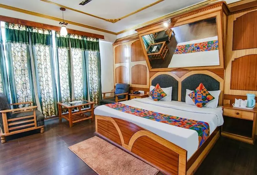 Fabhotel Prini Inn