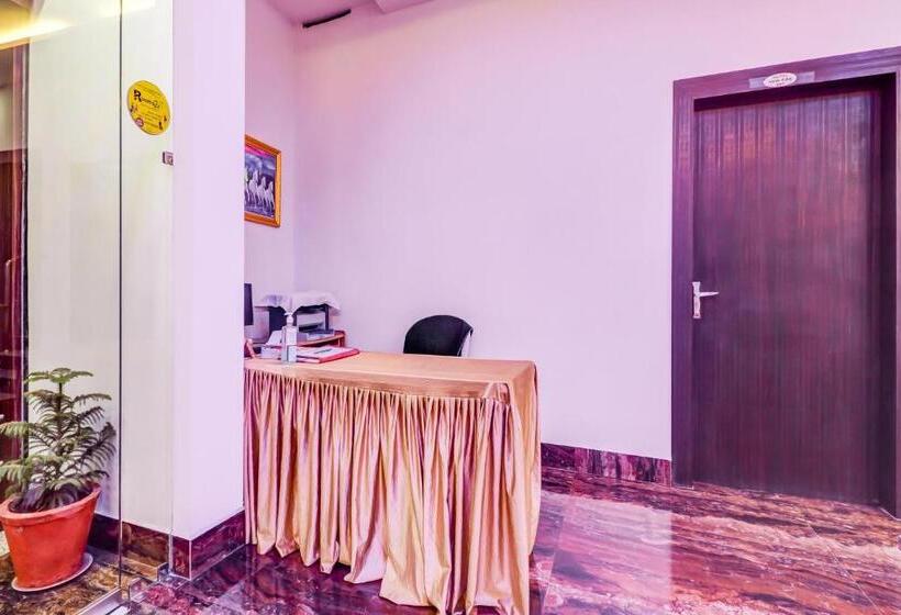 Flagship Hotel New Era