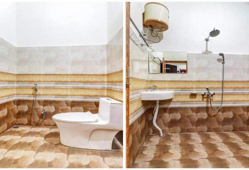 Flagship Hotel New Era