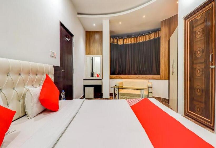 Flagship Hotel New Era