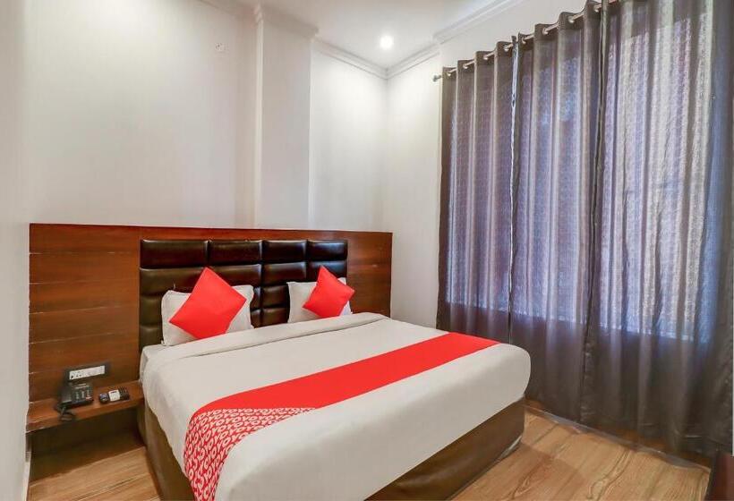 Flagship Hotel New Era