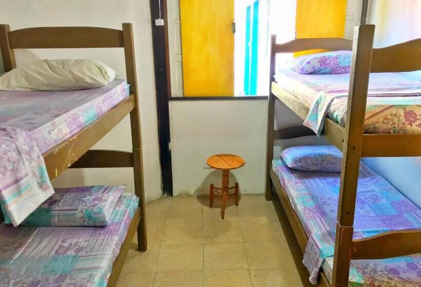 Hostel Luar