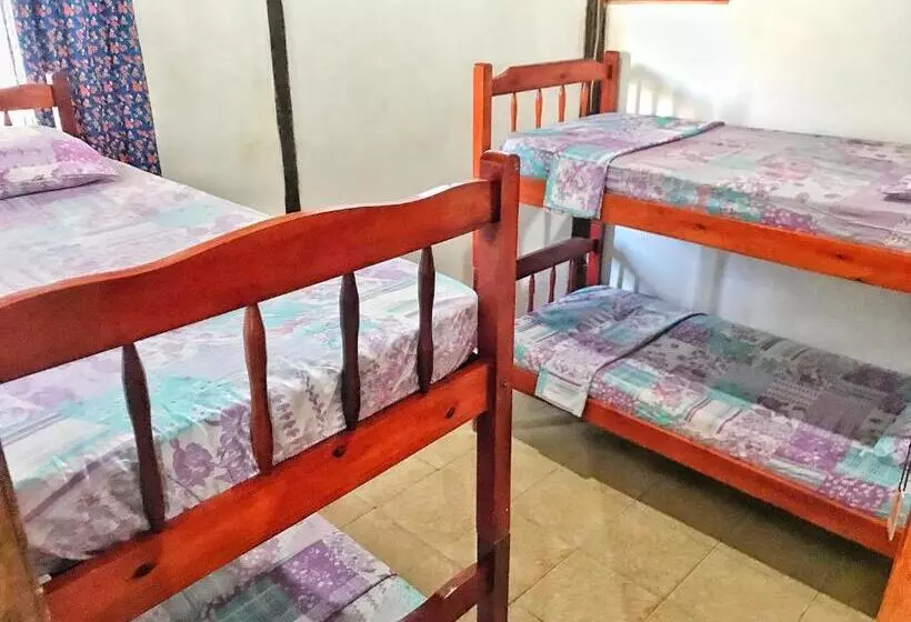 Hostel Luar