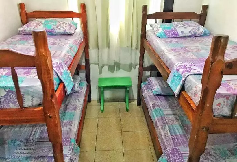 Hostel Luar