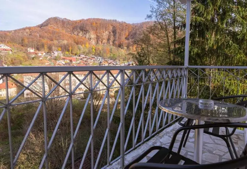 Hotelli Aurora Rooms   290m From Aqua Park