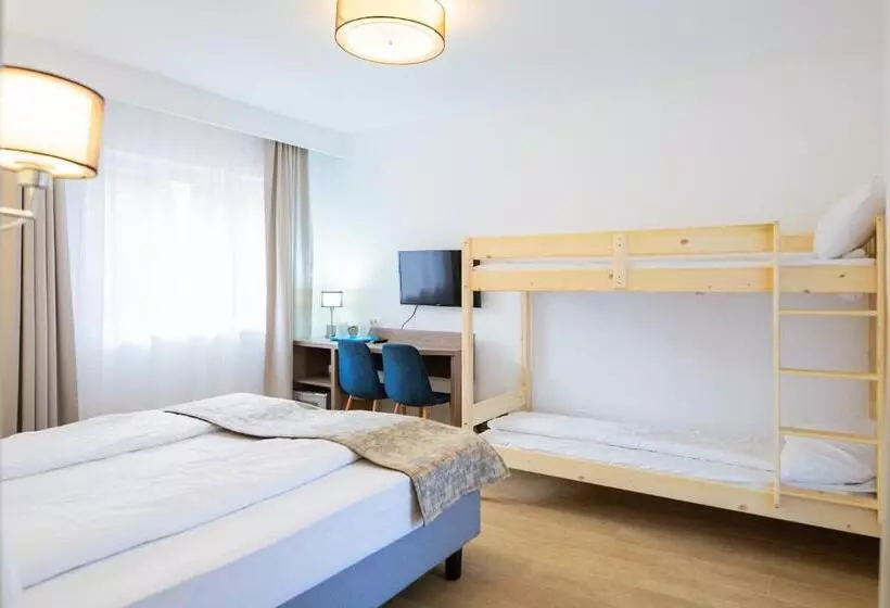 Hotelli Aurora Rooms   290m From Aqua Park