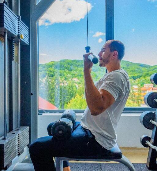 هتل Aurora Rooms 290m From Aqua Park