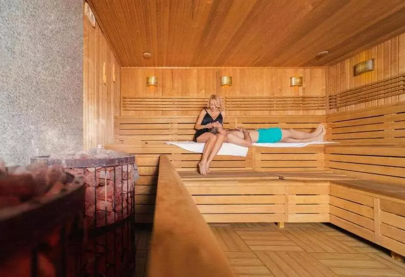 Hotelli Aurora Rooms   290m From Aqua Park