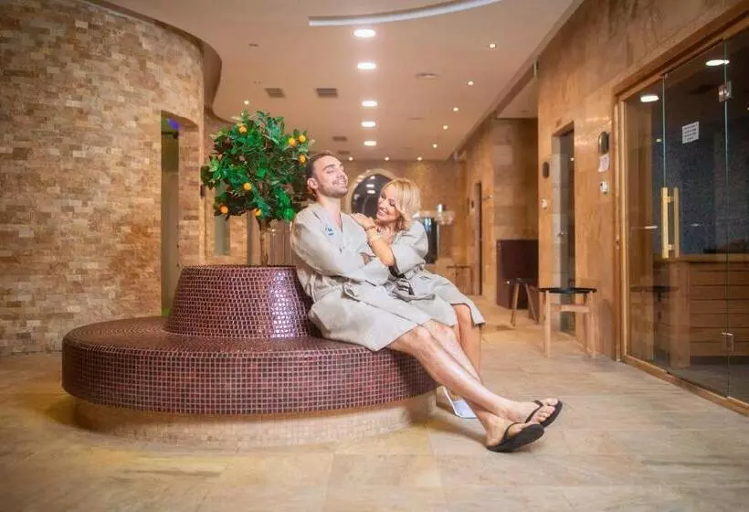 Hotelli Aurora Rooms   290m From Aqua Park