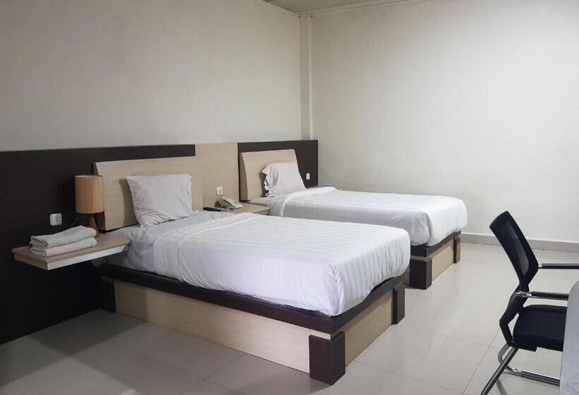 Hotel Capital O 93263 Linge Land