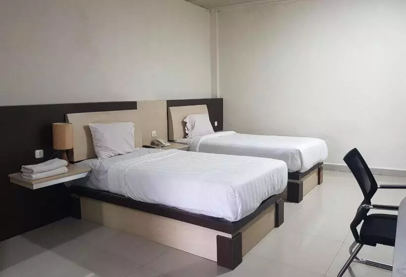 Hotelli Capital O 93263 Linge Land