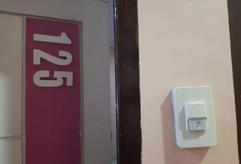 Hotelli Capital O 93263 Linge Land