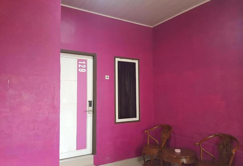 Hotel Capital O 93263 Linge Land