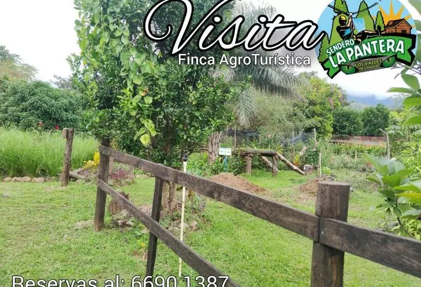 ホテル Finca Agroturística Sendero La Pantera