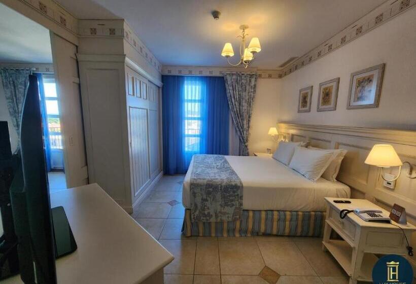 호텔 Il Campanario Villaggio Resort