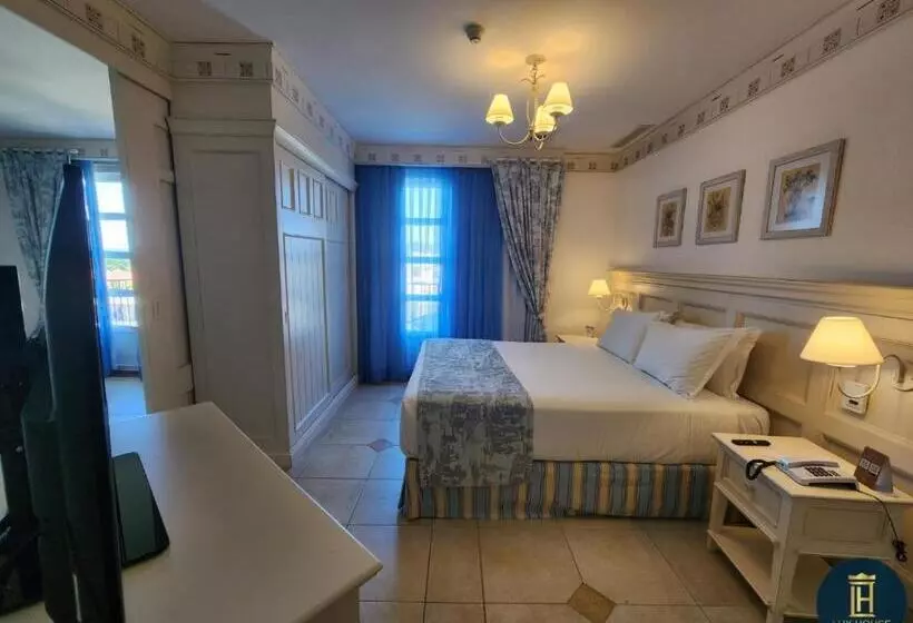 هتل Il Campanario Villaggio Resort