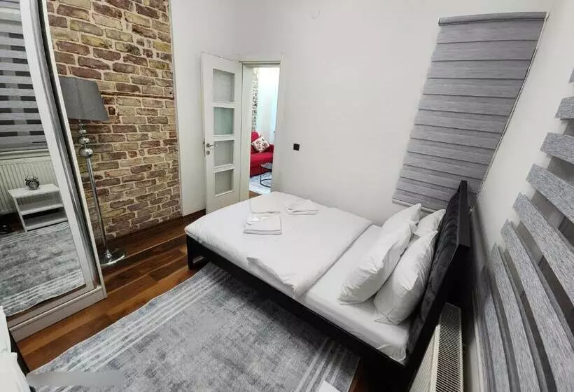 Hotelli Taxim No1 Suites