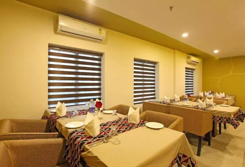 ホテル Tee Cee Restaurant