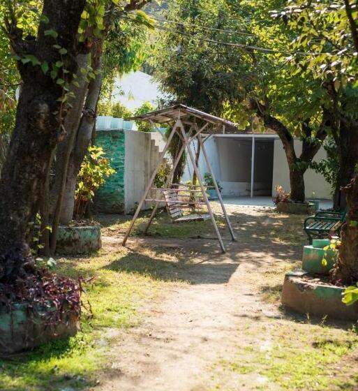 Kalindi Nature Resort Lakhamandal