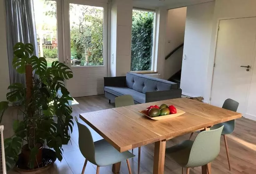 Majatalo Guest House Amersfoort Center