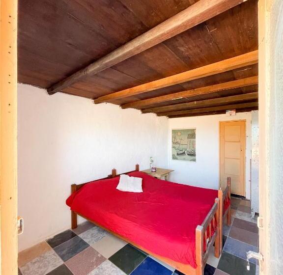 پانسیون La Pequeña Hostel