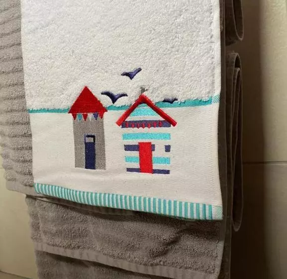 ペンション The Moores Castle Holiday Suites