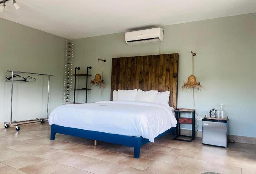 پانسیون Numero Uno Piñones