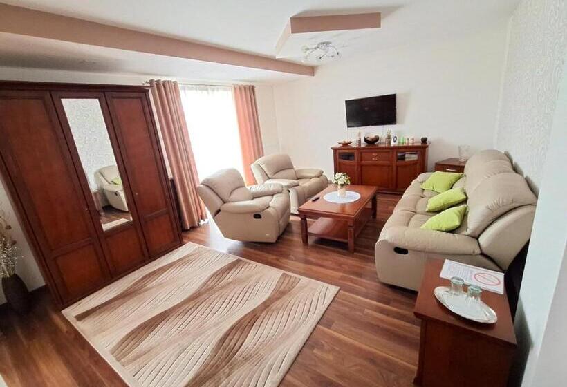 ペンション Penzión Stavbet