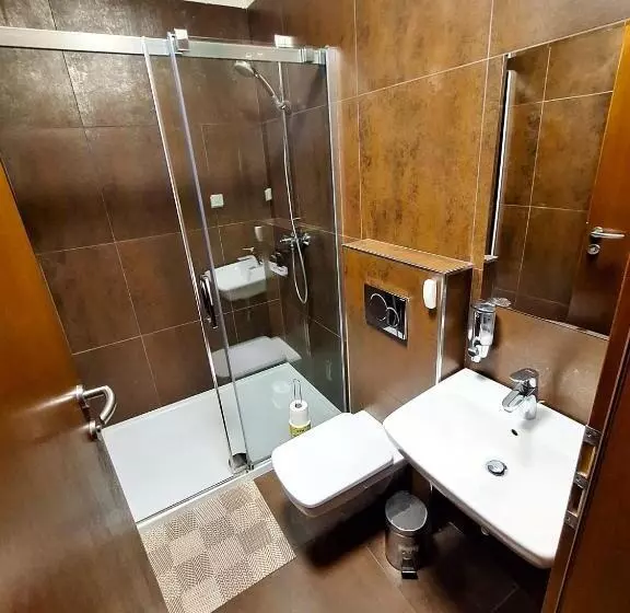 Majatalo Penzión Stavbet