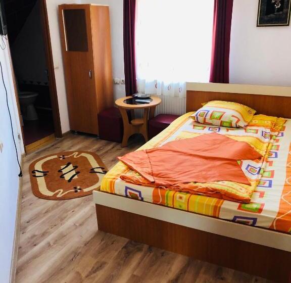 پانسیون Vila Diana