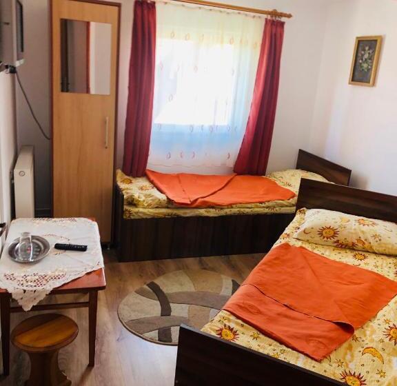 پانسیون Vila Diana