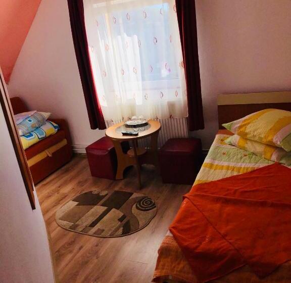 پانسیون Vila Diana