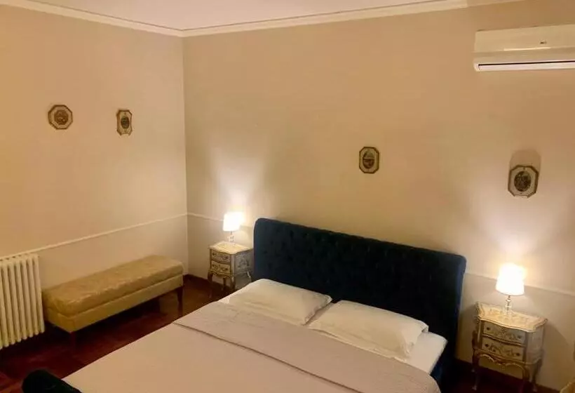 ペンション Villa San Redina   B&b