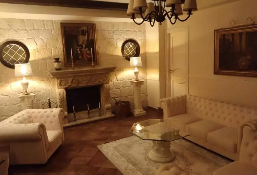 ペンション Villa San Redina   B&b