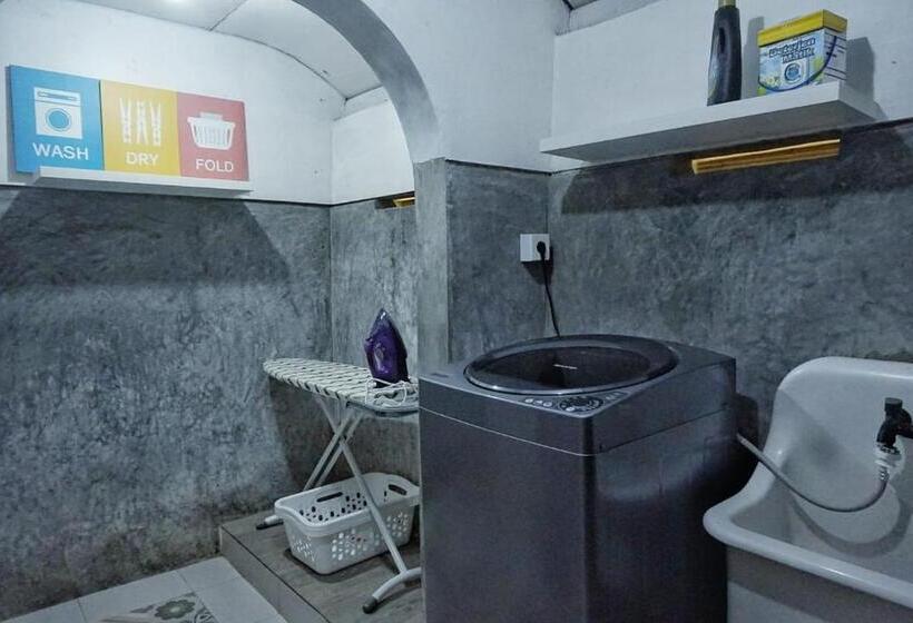 Пансион West Room At Semadi Living