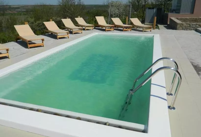 ユースホステル гостевая усадьба родовое гнездо