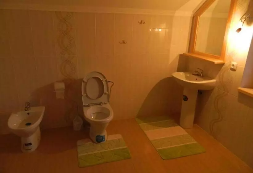 ユースホステル гостевая усадьба родовое гнездо