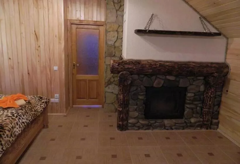 ユースホステル гостевая усадьба родовое гнездо