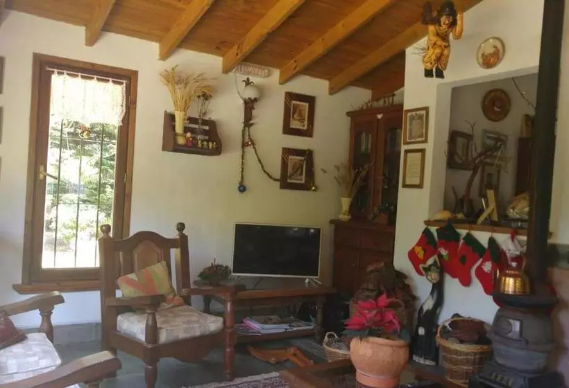 Retkeilymaja Alpina Hostería