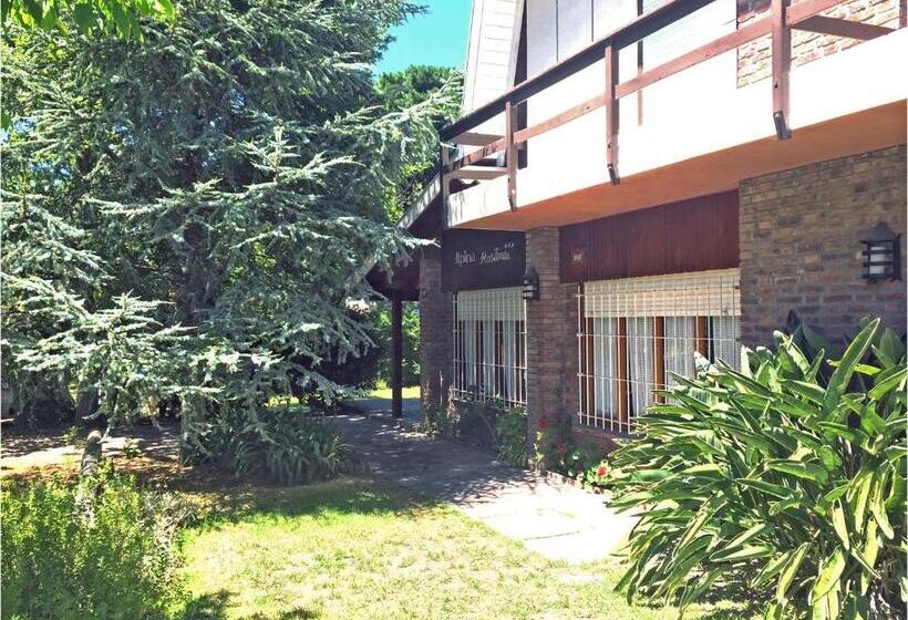 هاستل Alpina Hostería