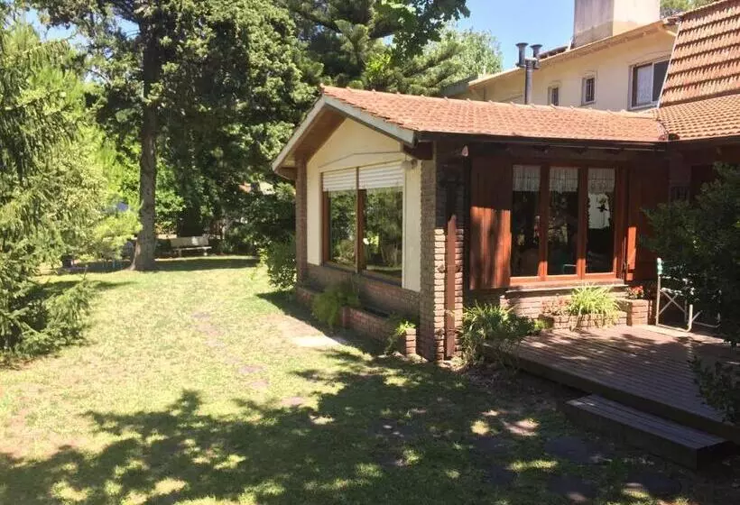 Retkeilymaja Alpina Hostería