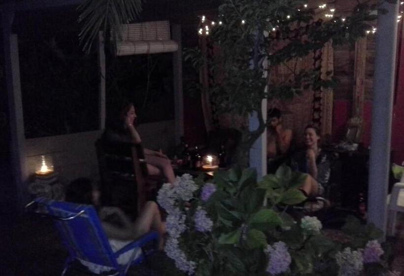 ユースホステル La Gozadera House