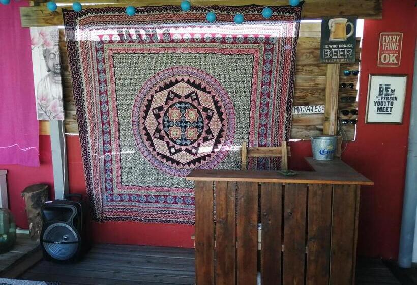 ユースホステル La Gozadera House